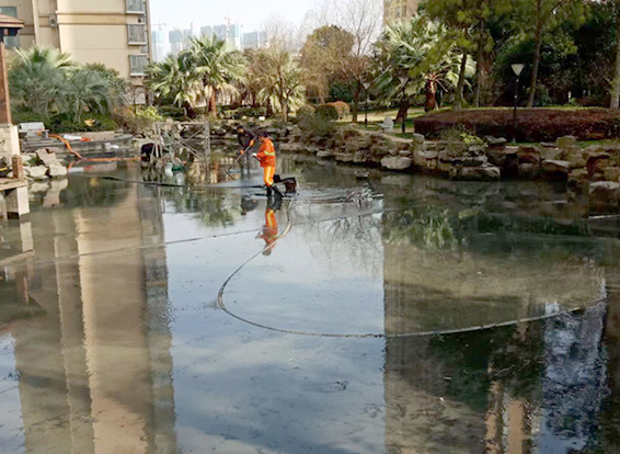 兴山景观池淤泥清理